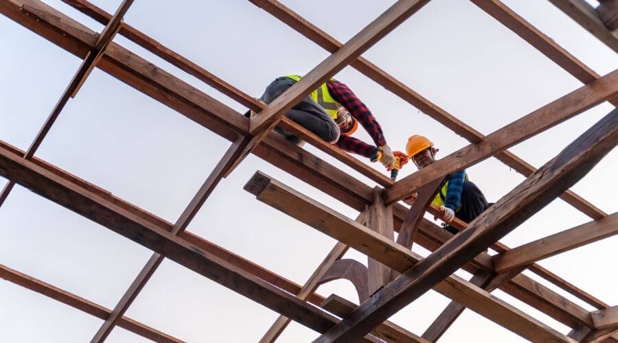 Professional gutter cleaning services in Avilla, MO